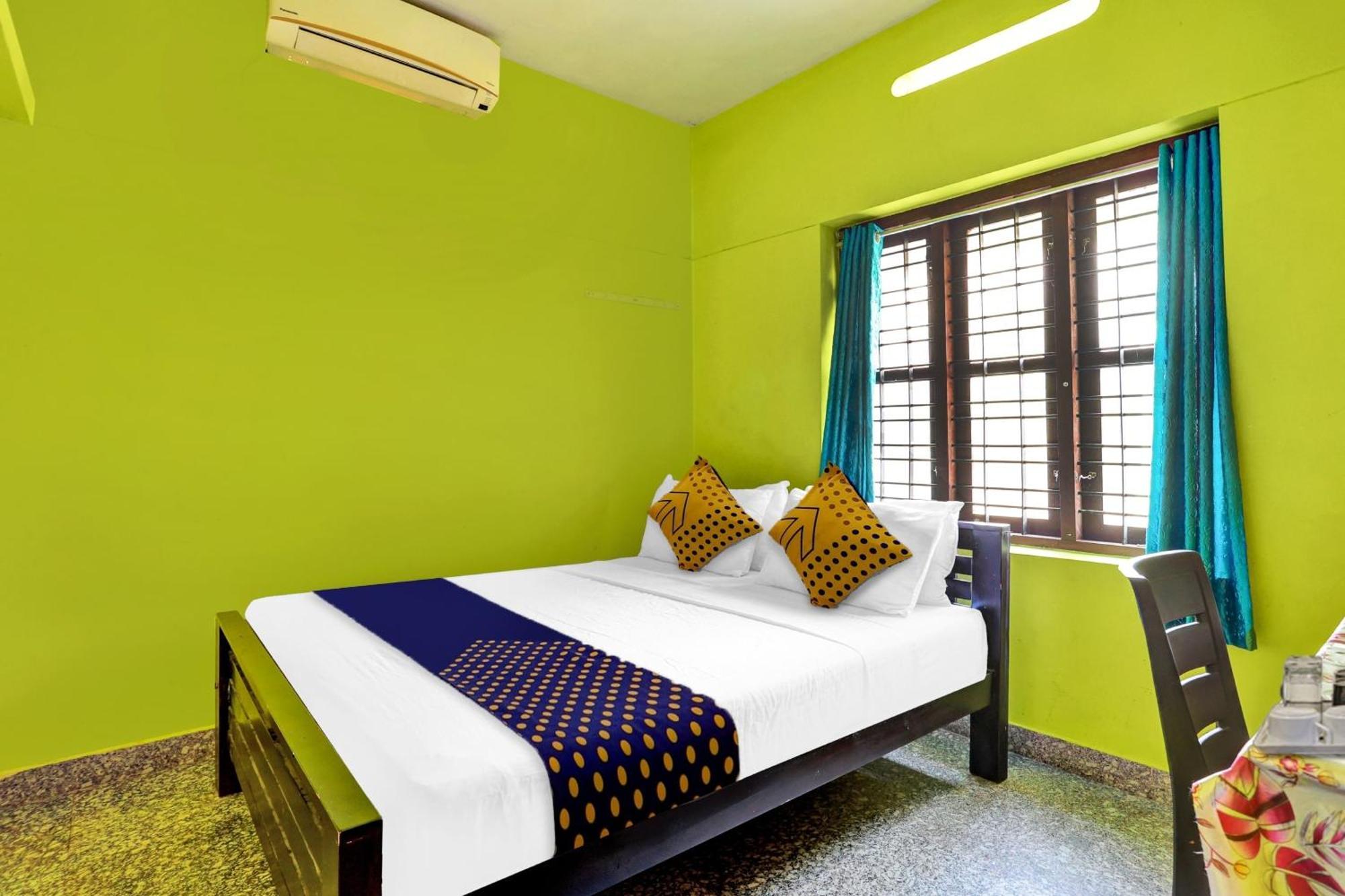 Hotel O Ashok Inn Kazhakuttam Exterior photo