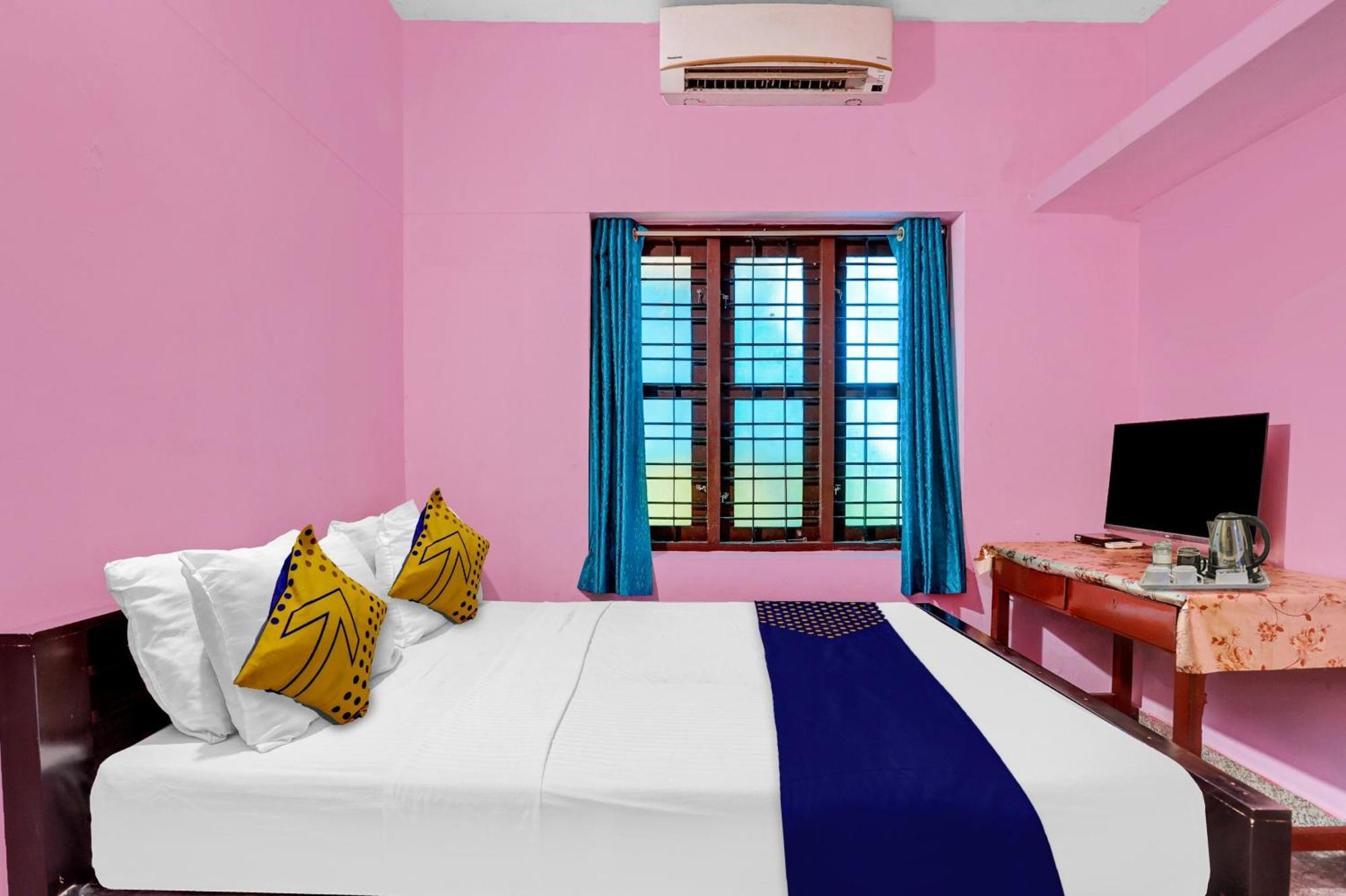 Hotel O Ashok Inn Kazhakuttam Exterior photo