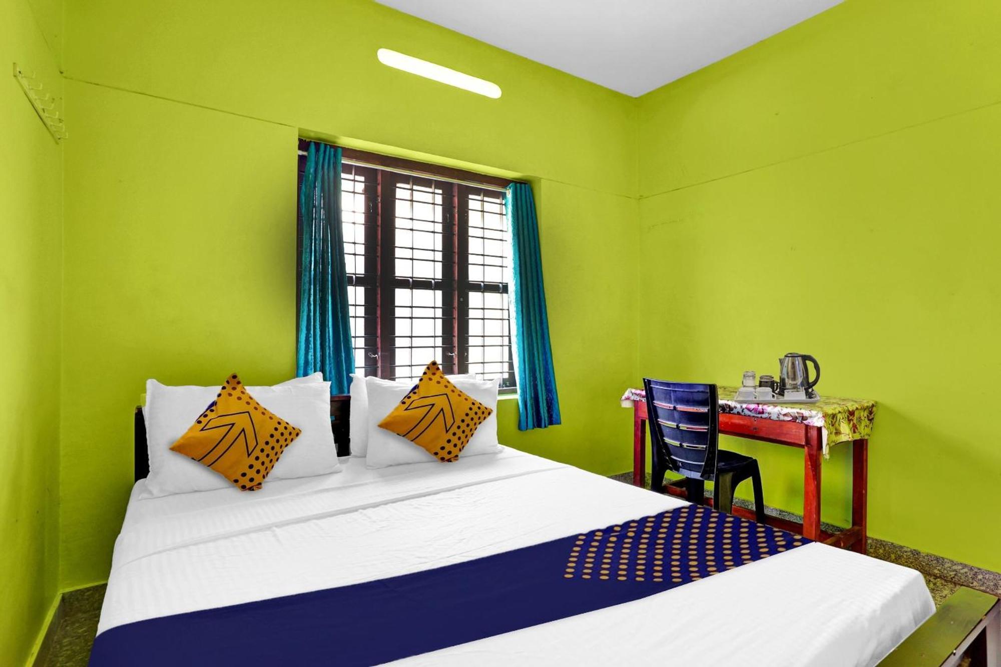 Hotel O Ashok Inn Kazhakuttam Exterior photo
