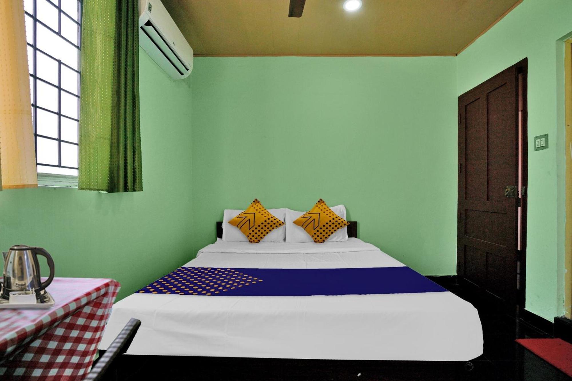 Hotel O Ashok Inn Kazhakuttam Exterior photo