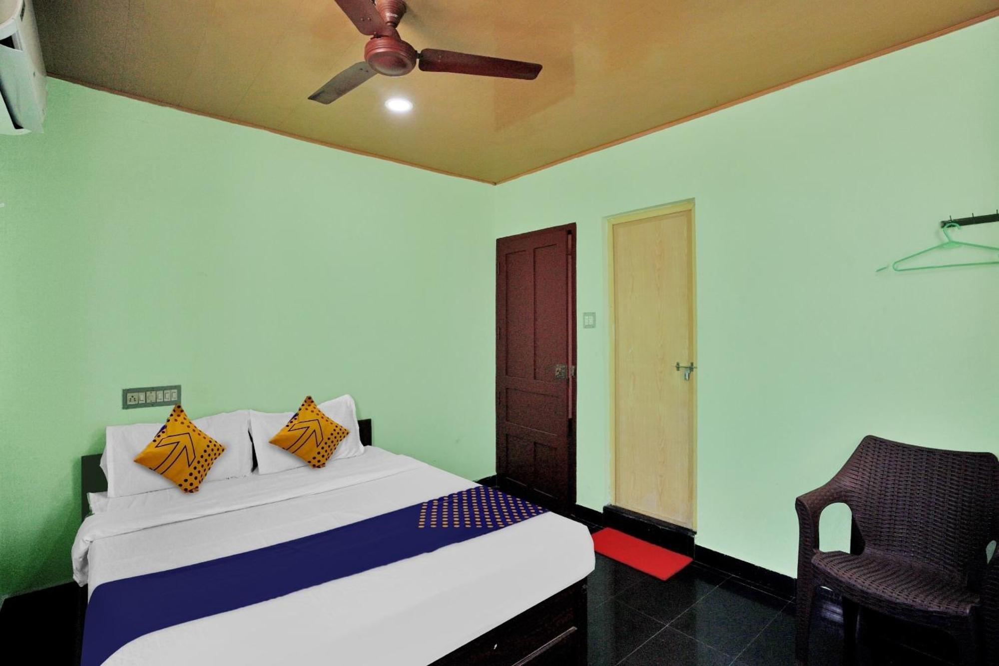 Hotel O Ashok Inn Kazhakuttam Exterior photo